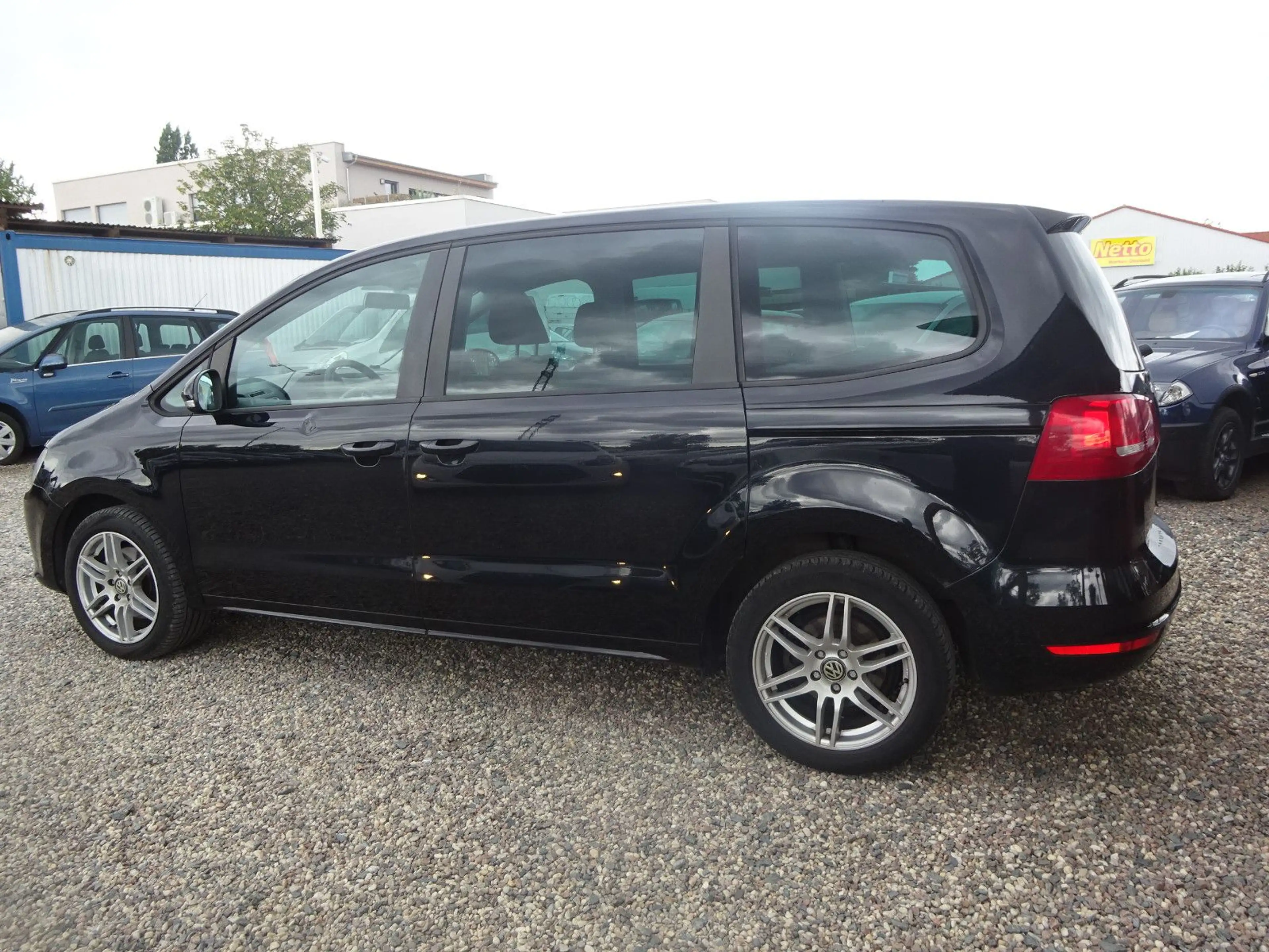 Volkswagen Sharan 2.0 TDI BlueMotion Technology Trendline — photo 6