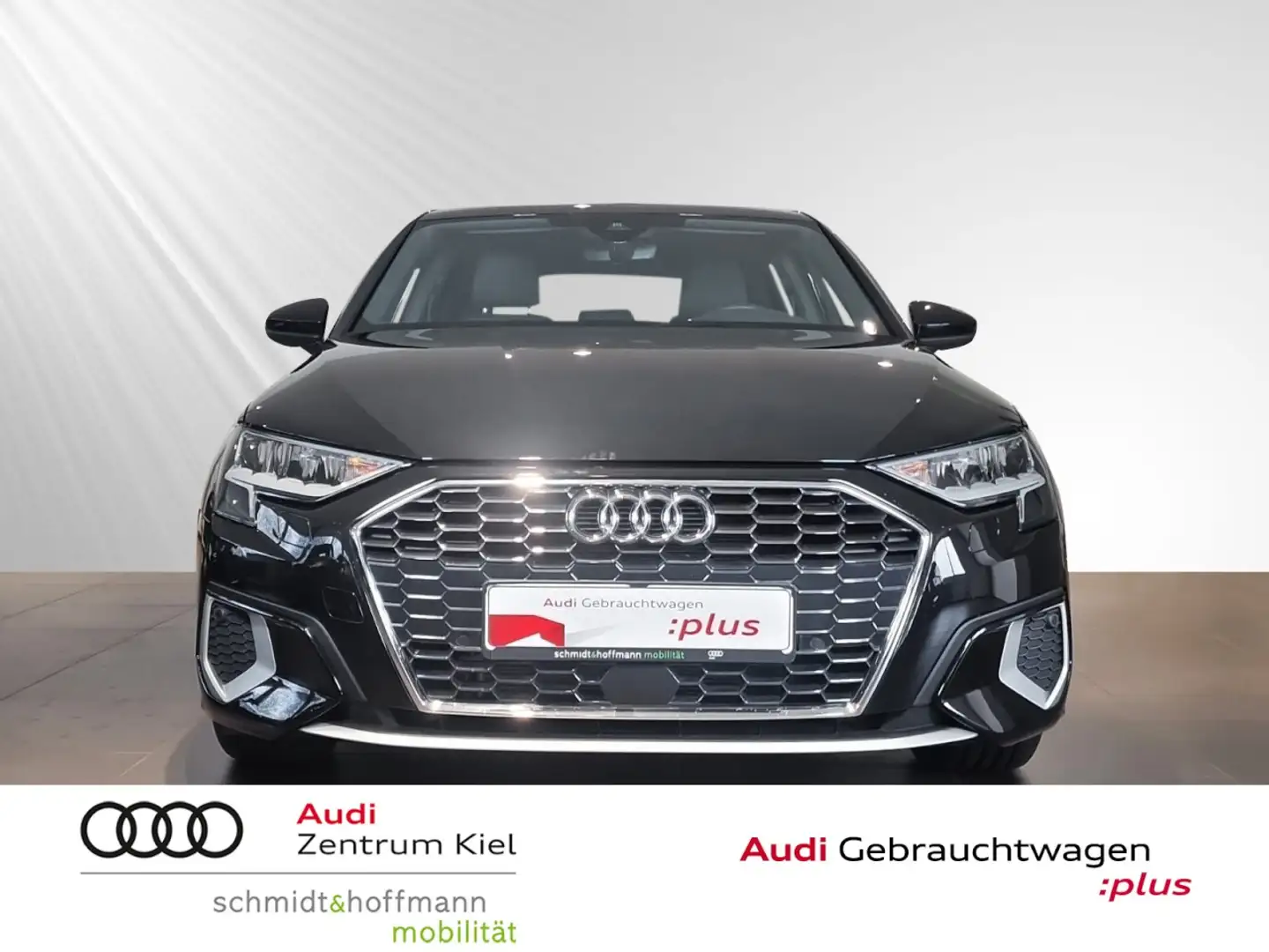 Audi A3 Sportback 35 TFSI Advanced RFK Parklenkassis. Schwarz - 2