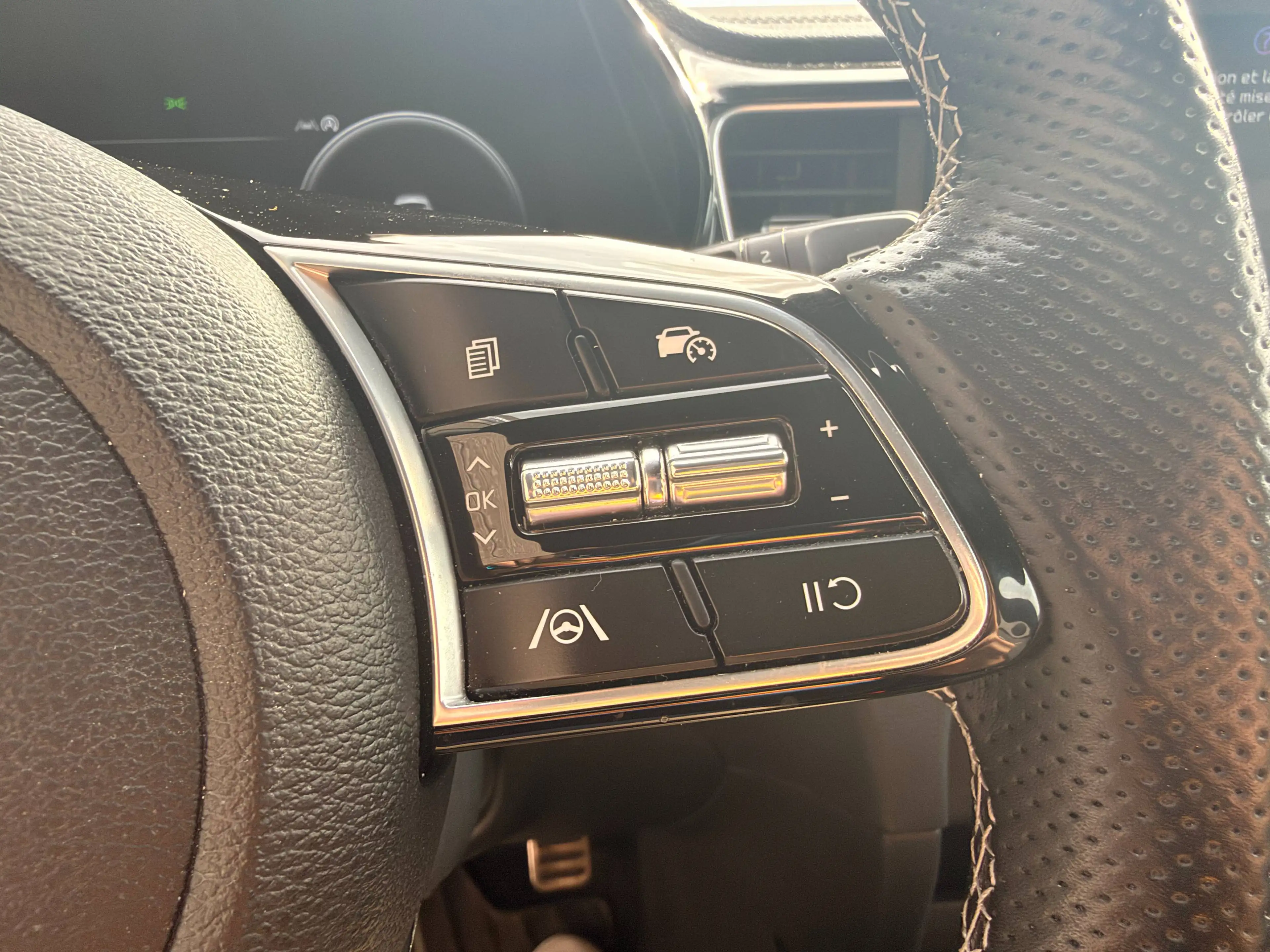 Kia Ceed / cee'd @ SERVICARS FLEURUS - 0451/065.214 KIA Ceed 1.5 T-GDi GT-Line - FULL - GARANTIE 2031 — photo 14