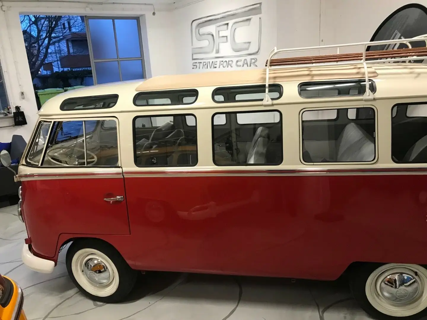 Volkswagen T1 Samba/Safari Wunschbus konfigurierbar Piros - 2
