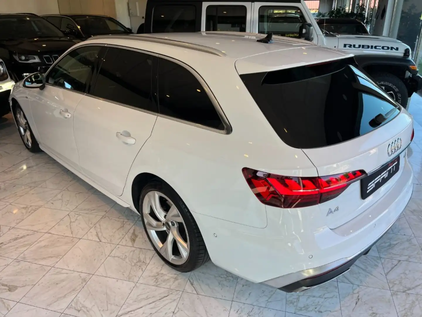 Audi A4 AVANT 40 TDI 204CV QUATTRO S-TRONIC S-LINE EDITION Blanco - 2