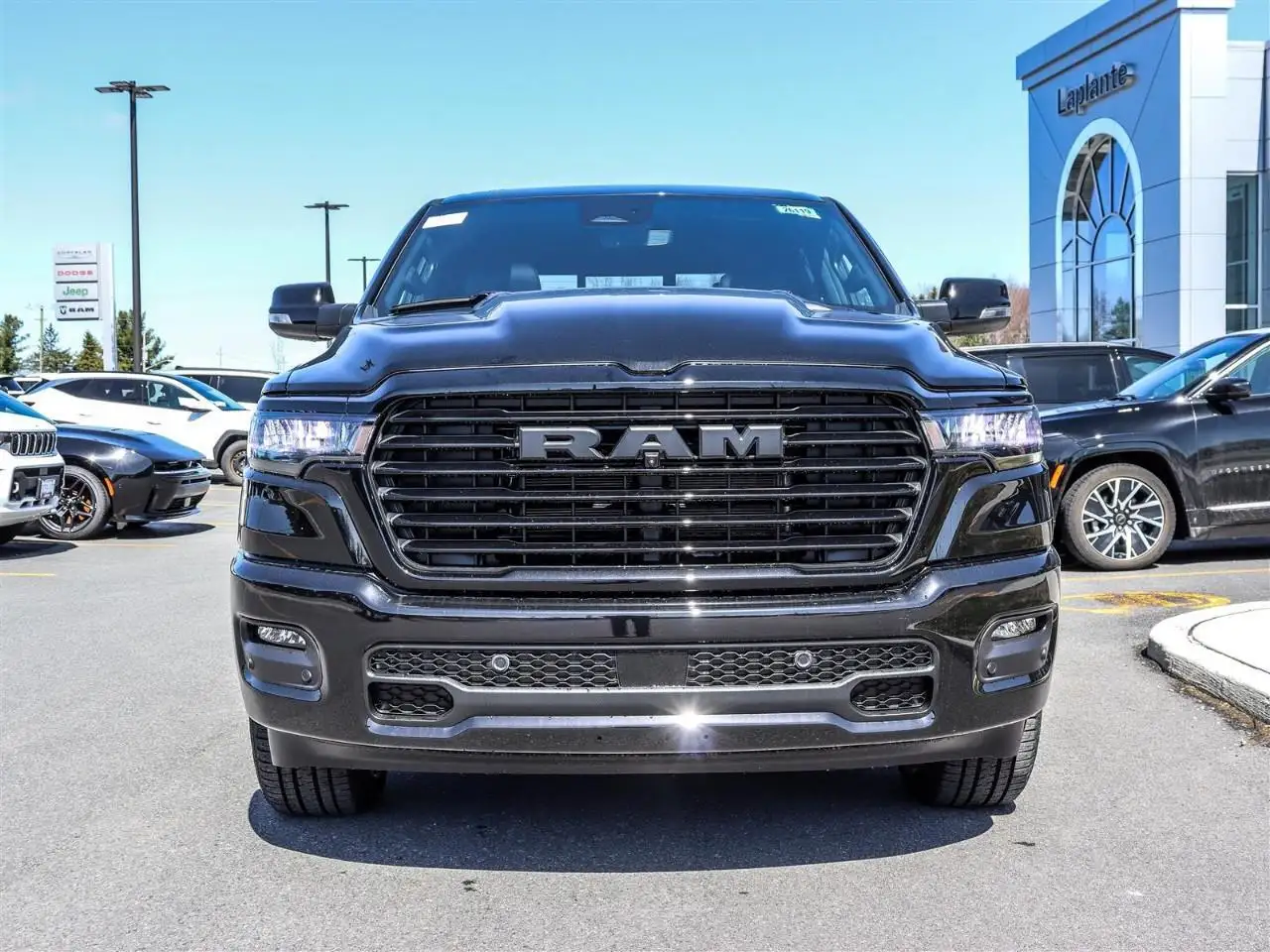 RAM 1500 снимка RAM 1500