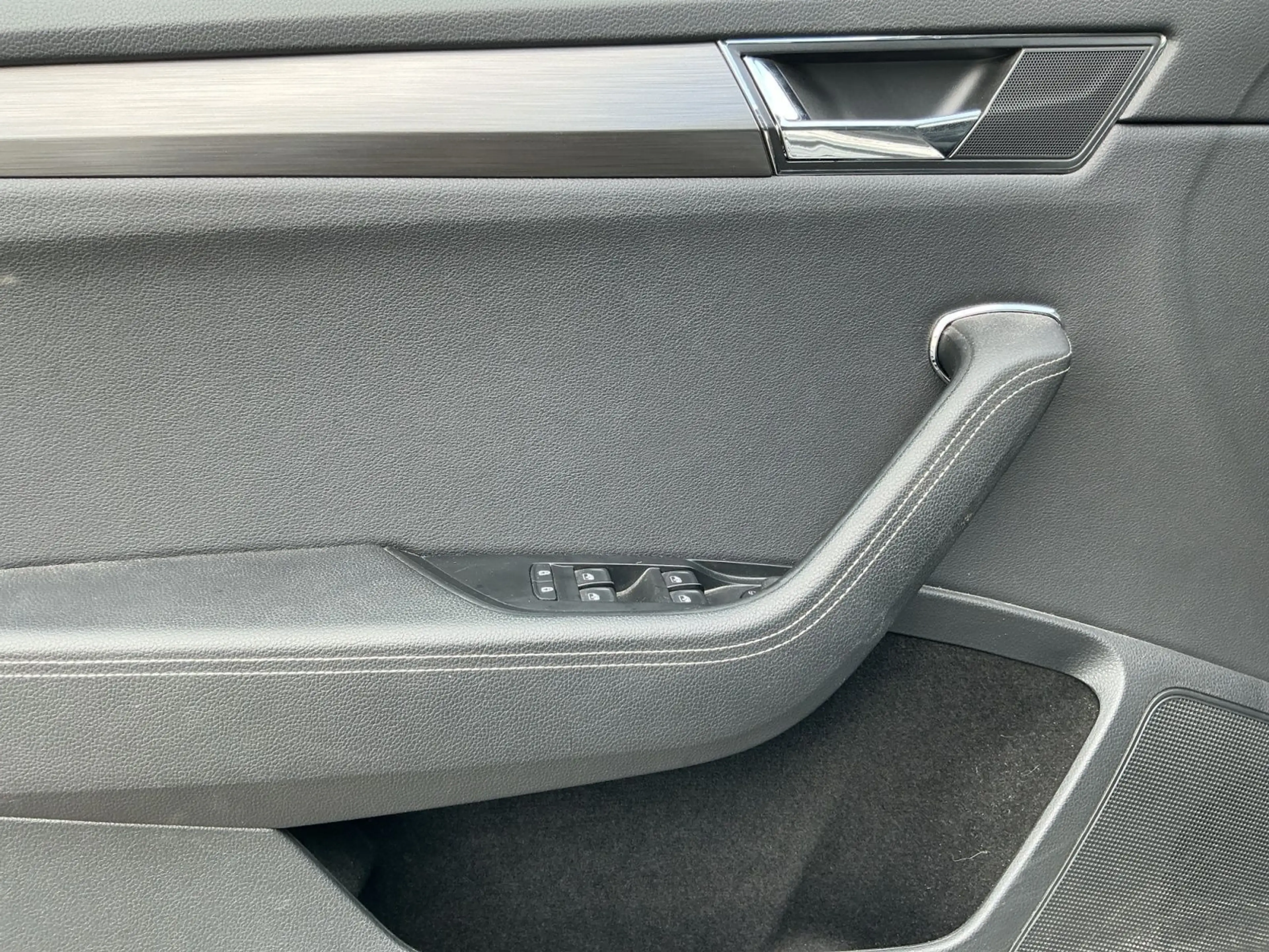 Skoda Superb Combi iV STYLE BEAM+NAVI+APP+ACC+SHZ+AHK — photo 15