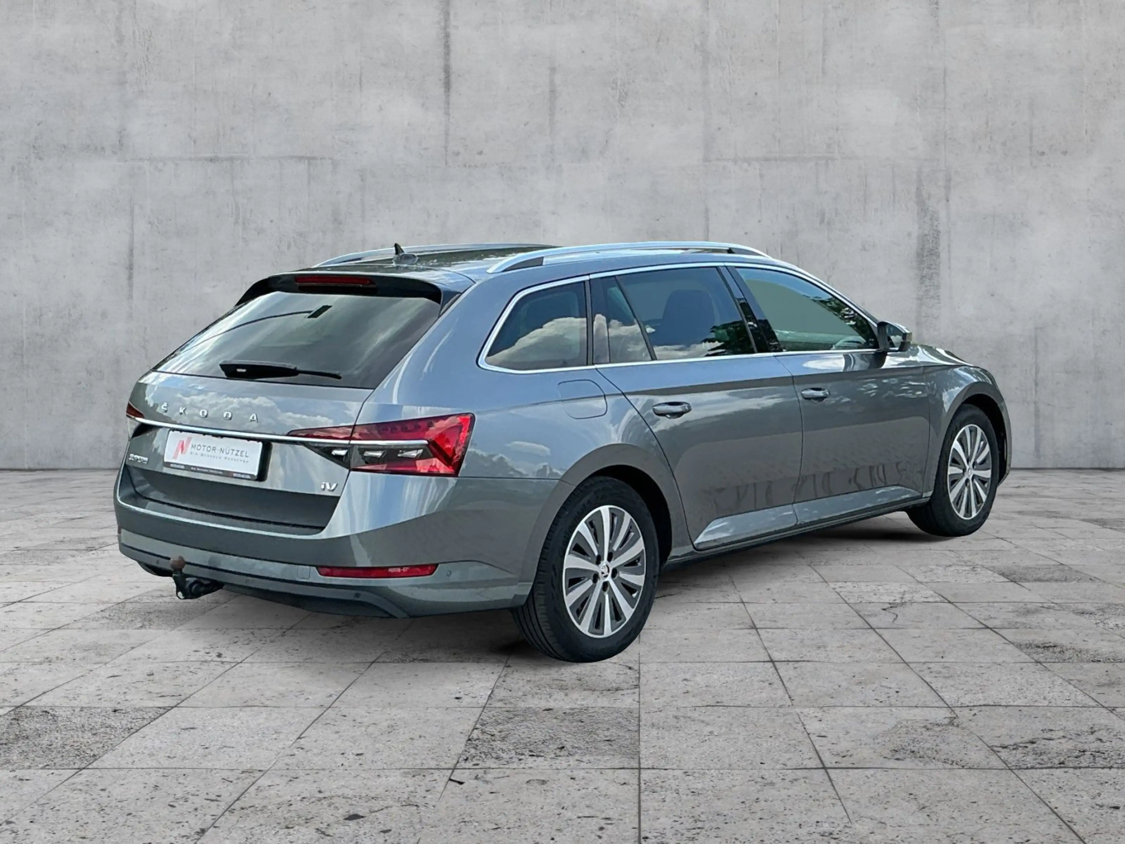 Skoda Superb Combi iV STYLE BEAM+NAVI+APP+ACC+SHZ+AHK — photo 6