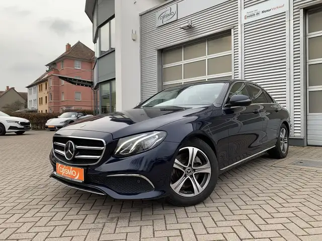 Mercedes-Benz E 300 E300d Limousine AHK+Distronic+LED+Widescreen+RFK