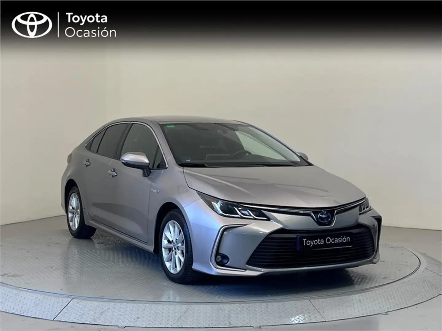 Toyota Corolla Sedán 125H Active Tech - 2