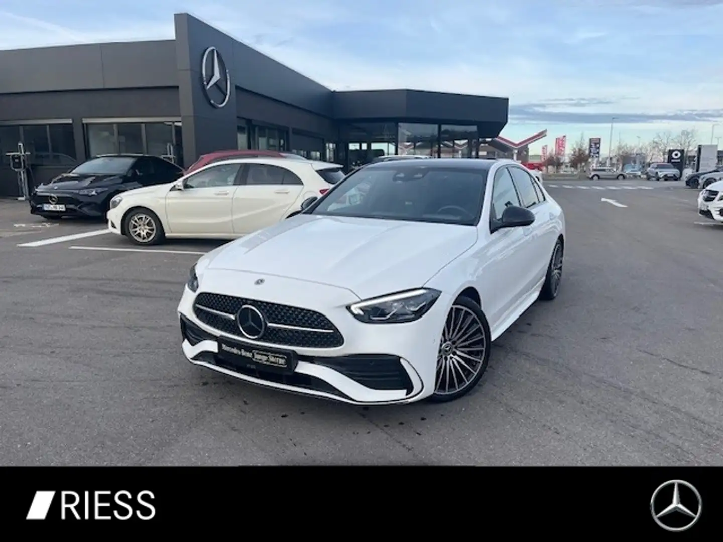 Mercedes-Benz C 220 d AMG Sport Night Distr Pano AHK 360 19" Weiß - 1