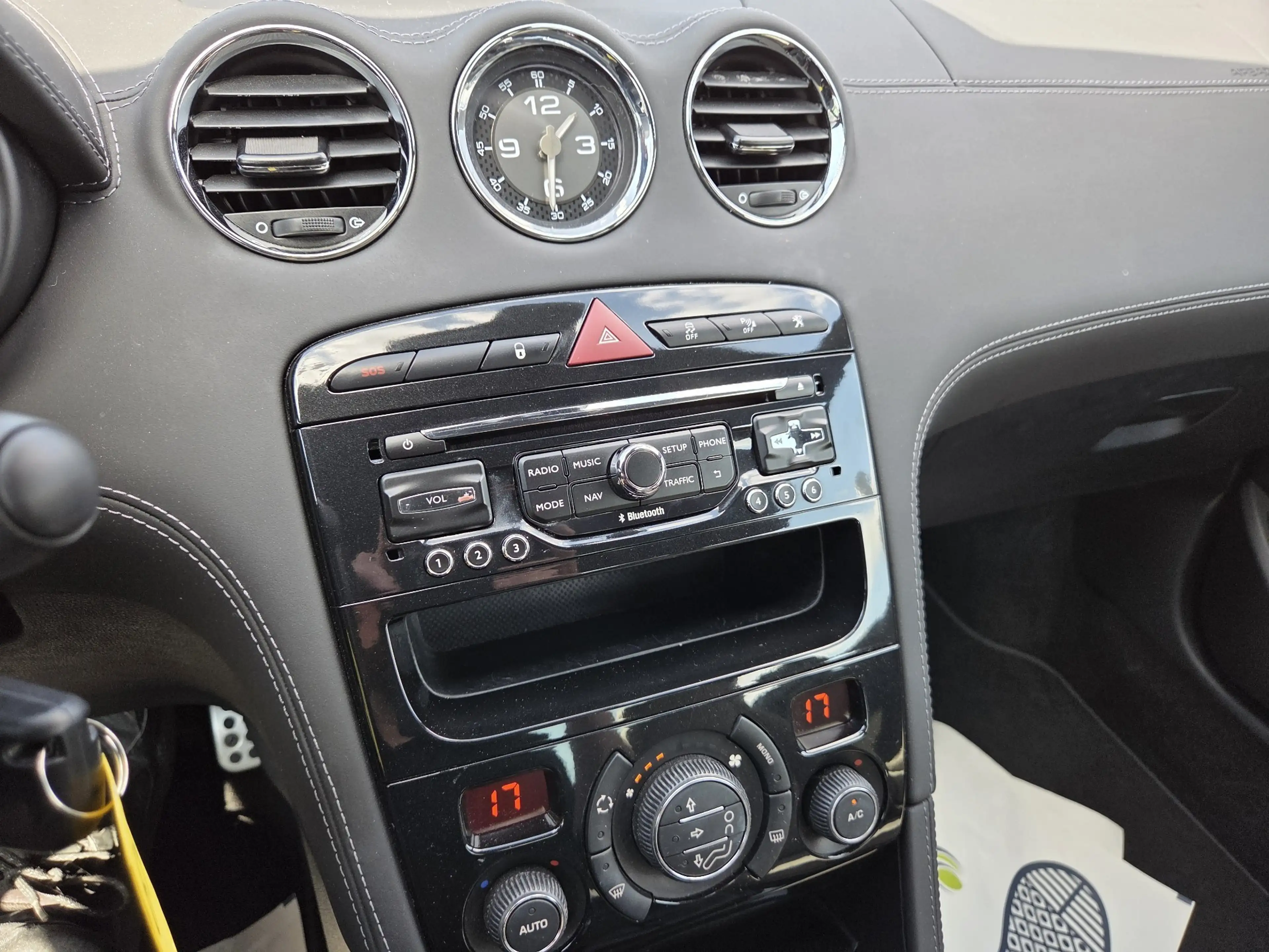 Peugeot RCZ 2.0 HDi☆1jOMNIUMGARANTIE☆NAVI☆CRUISE☆XENON☆PARKS — photo 12