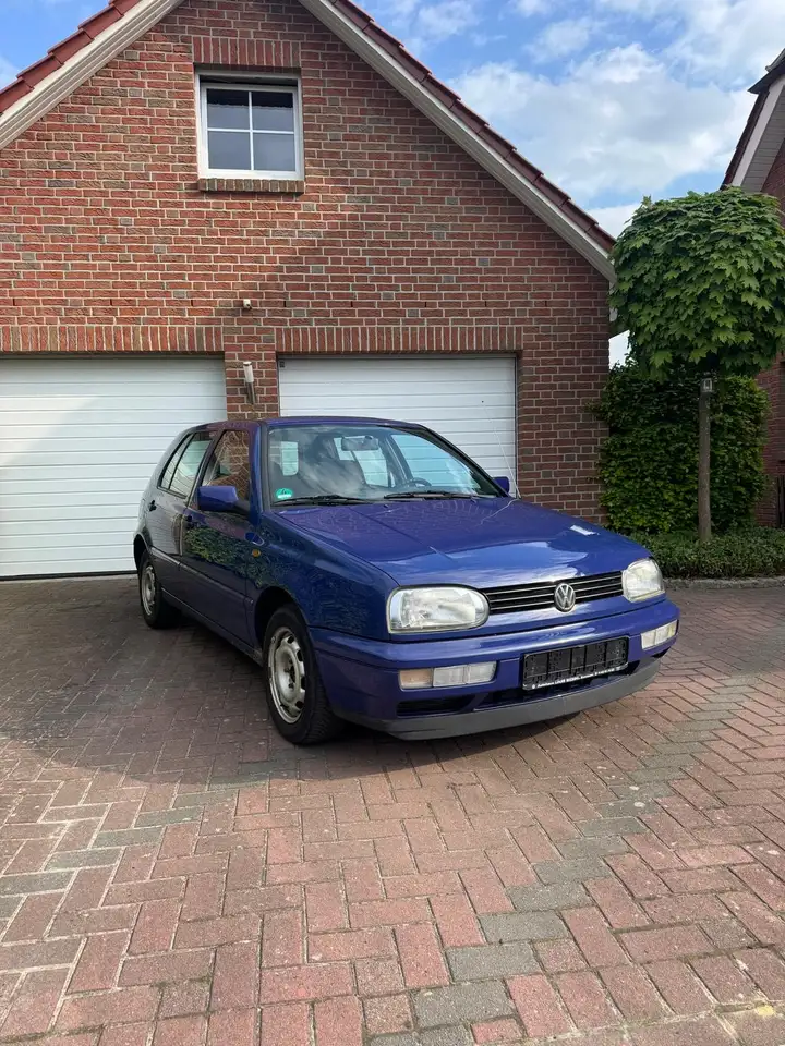 Volkswagen Golf 1.4 TSI Joker Edition mit Schiebedach*Riemen Neu, foto 1
