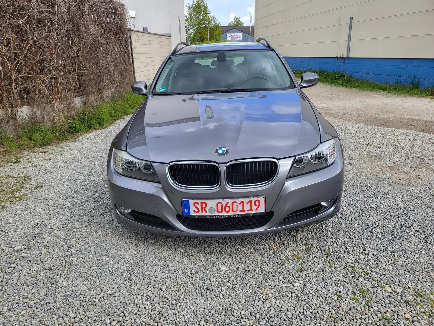 BMW 318 318i Grau - 1