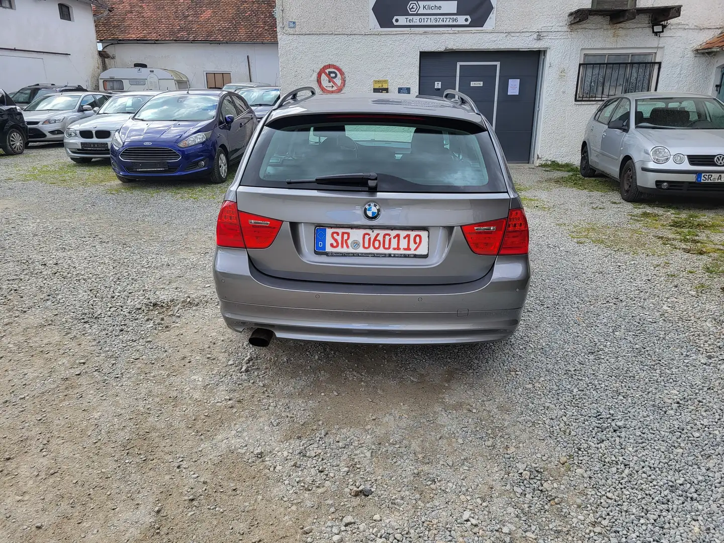 BMW 318 318i Grau - 2