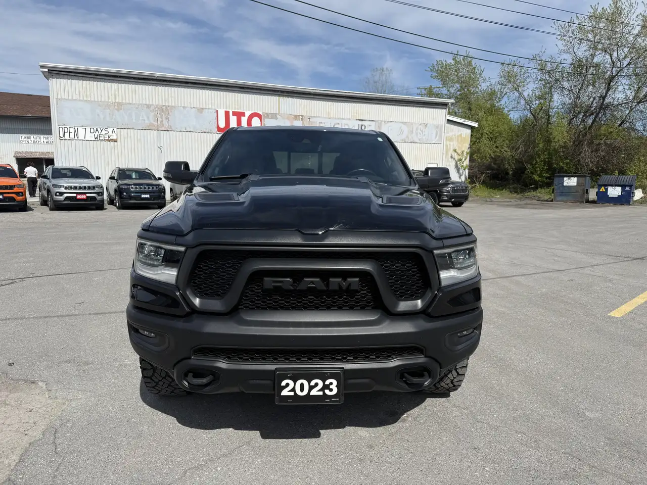 RAM 1500 снимка RAM 1500