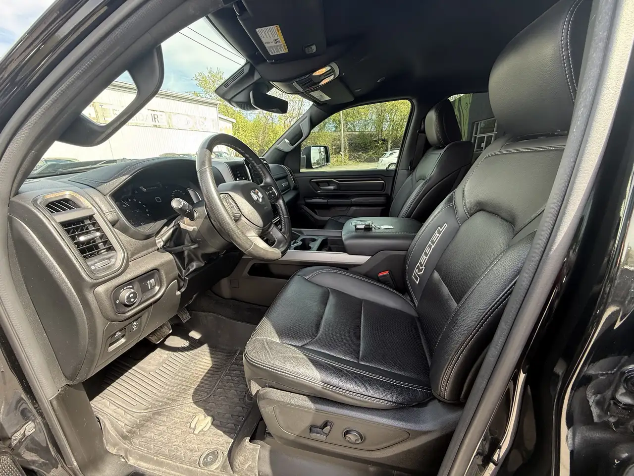 RAM 1500 снимка RAM 1500