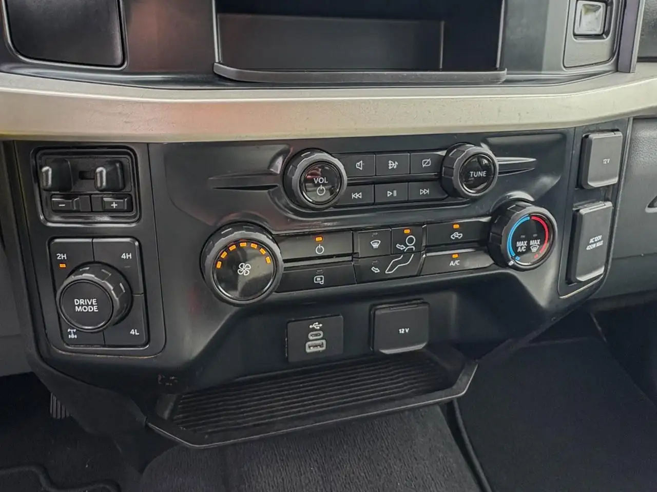 Ford F 350 снимка Ford F 350