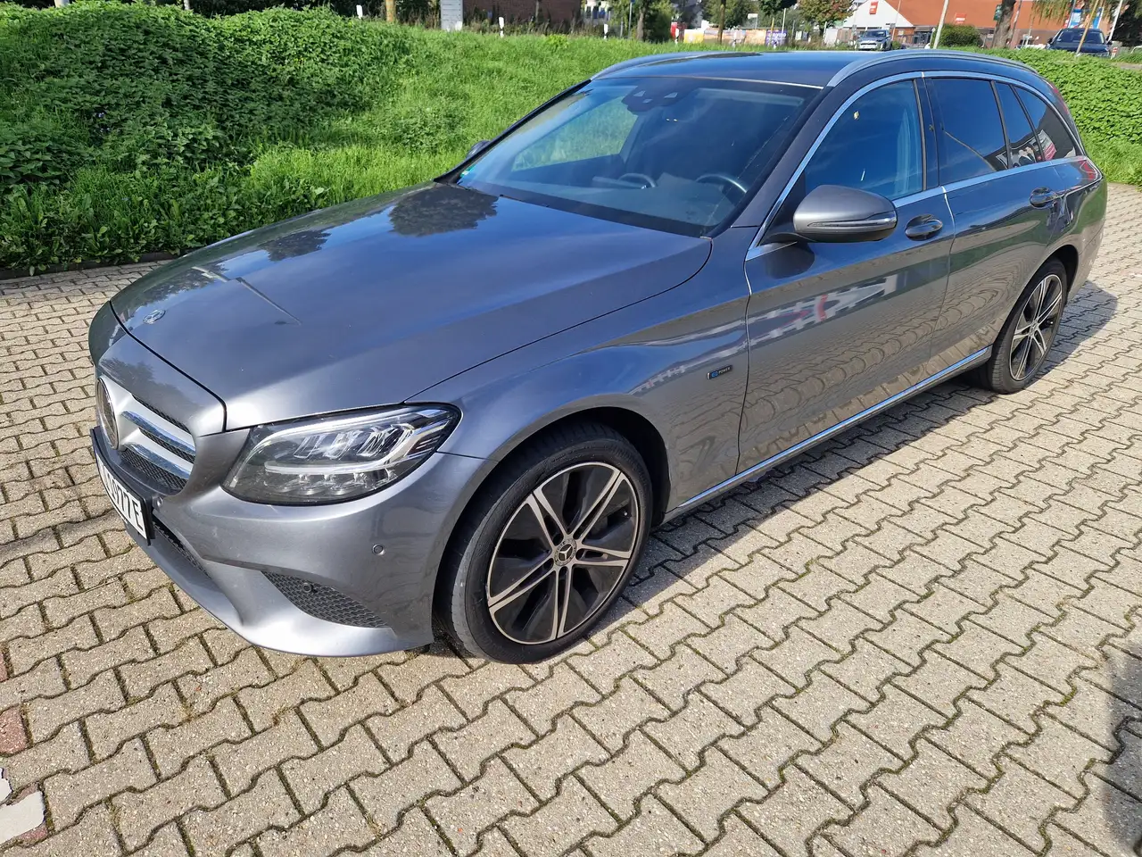 Mercedes-Benz C 300 C 300 de T 9G-TRONIC — photo 1 of 5