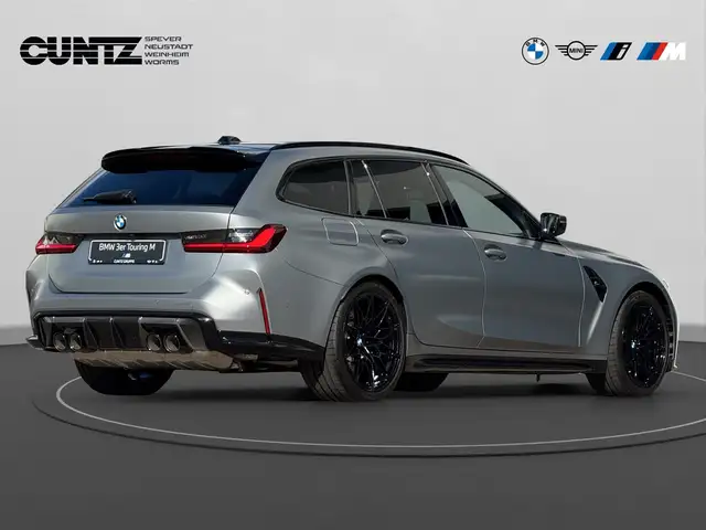 BMW M3 view 5