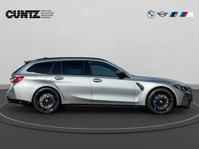 BMW M3 view 4