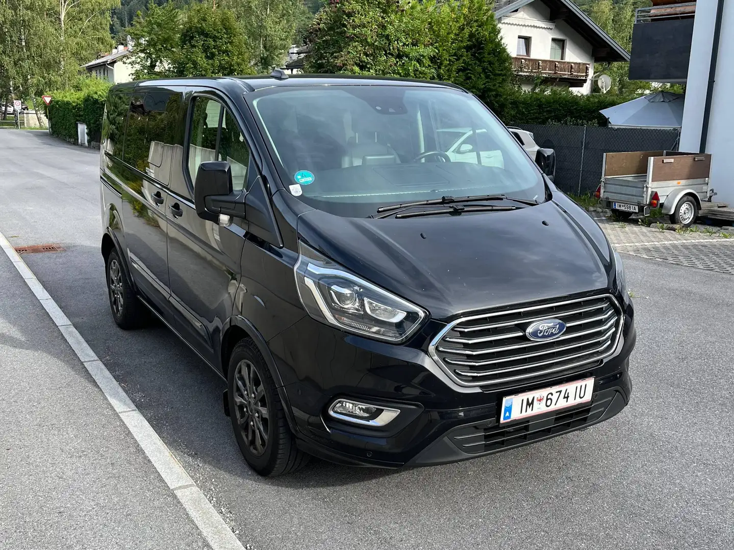 Ford Tourneo Custom MHEV Titanium X Schwarz - 2