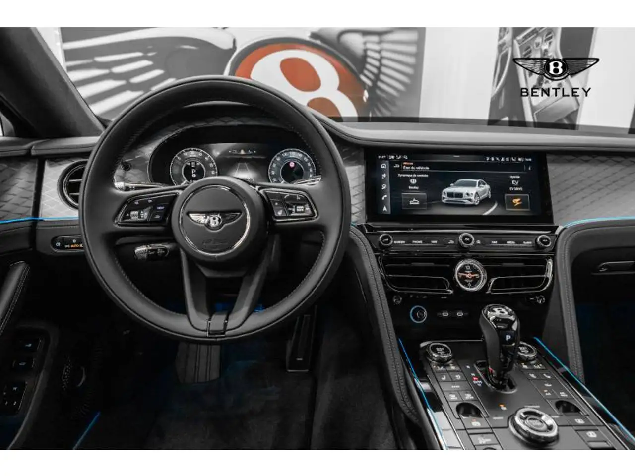 Bentley Flying Spur 2025 — фото 30