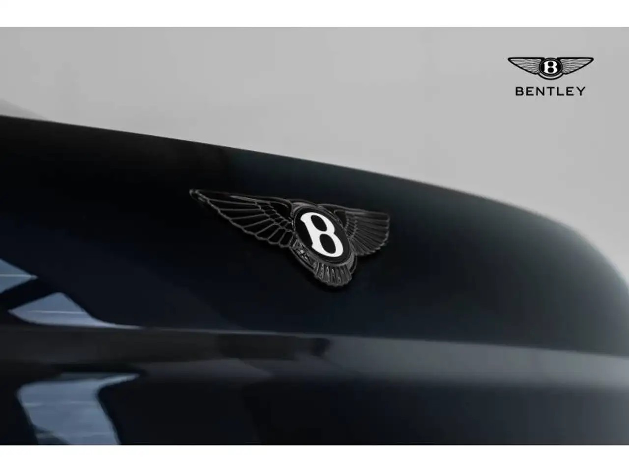 Bentley Flying Spur 2025 — фото 8