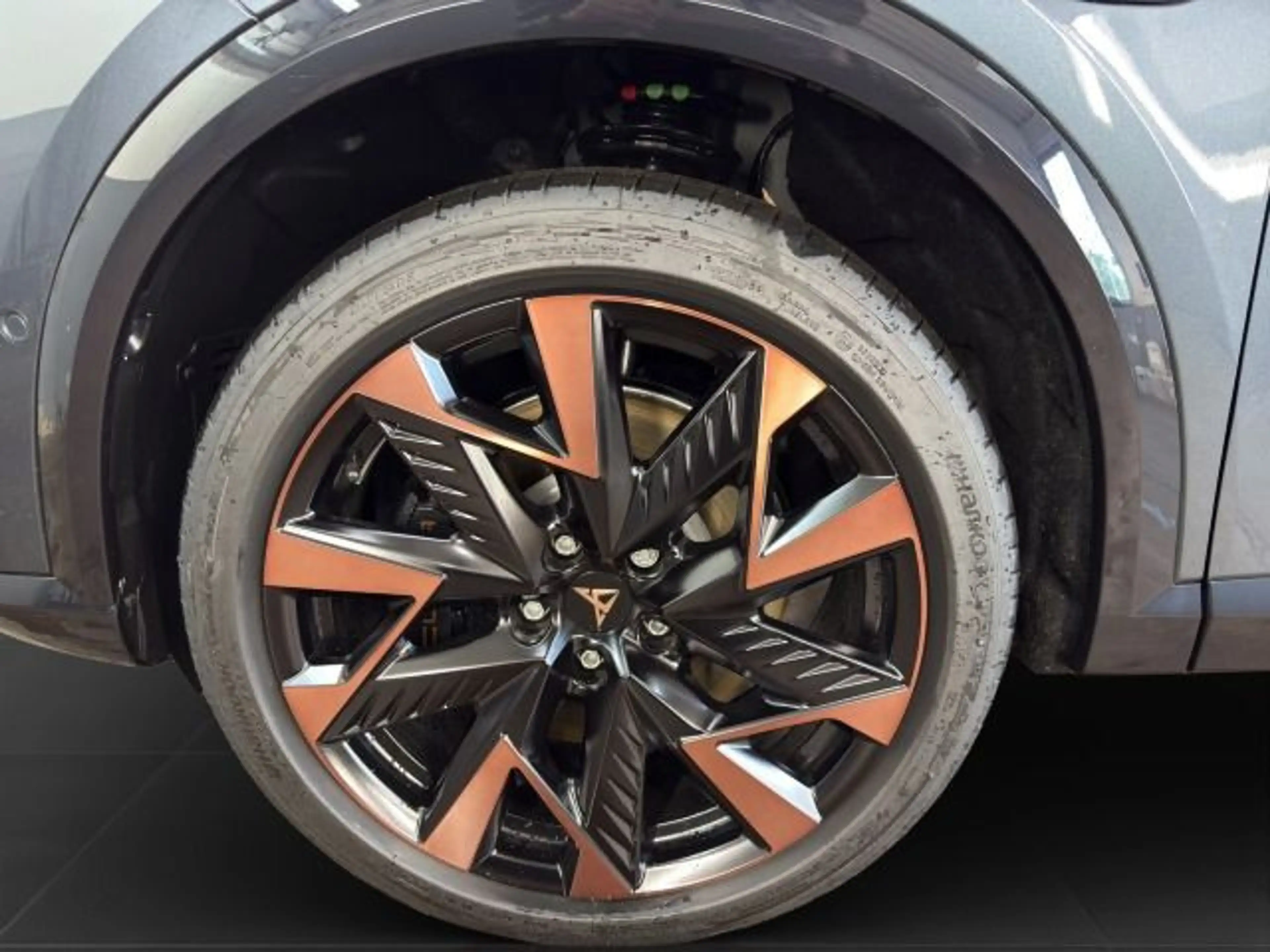 CUPRA Formentor 1.5 e-HYBRID DSG VZ AREA VIEW SENNHEIS — photo 7