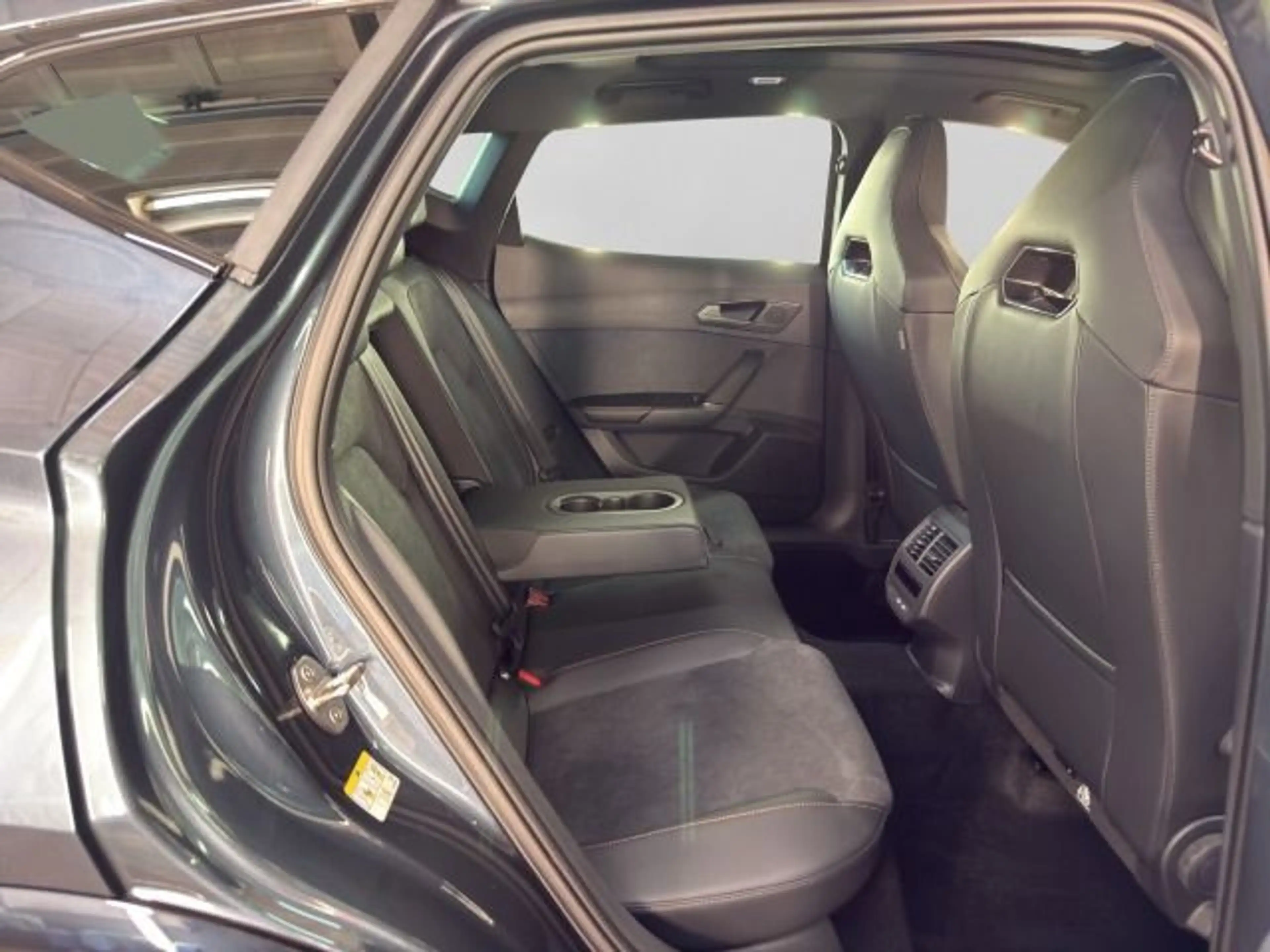 CUPRA Formentor 1.5 e-HYBRID DSG VZ AREA VIEW SENNHEIS — photo 6