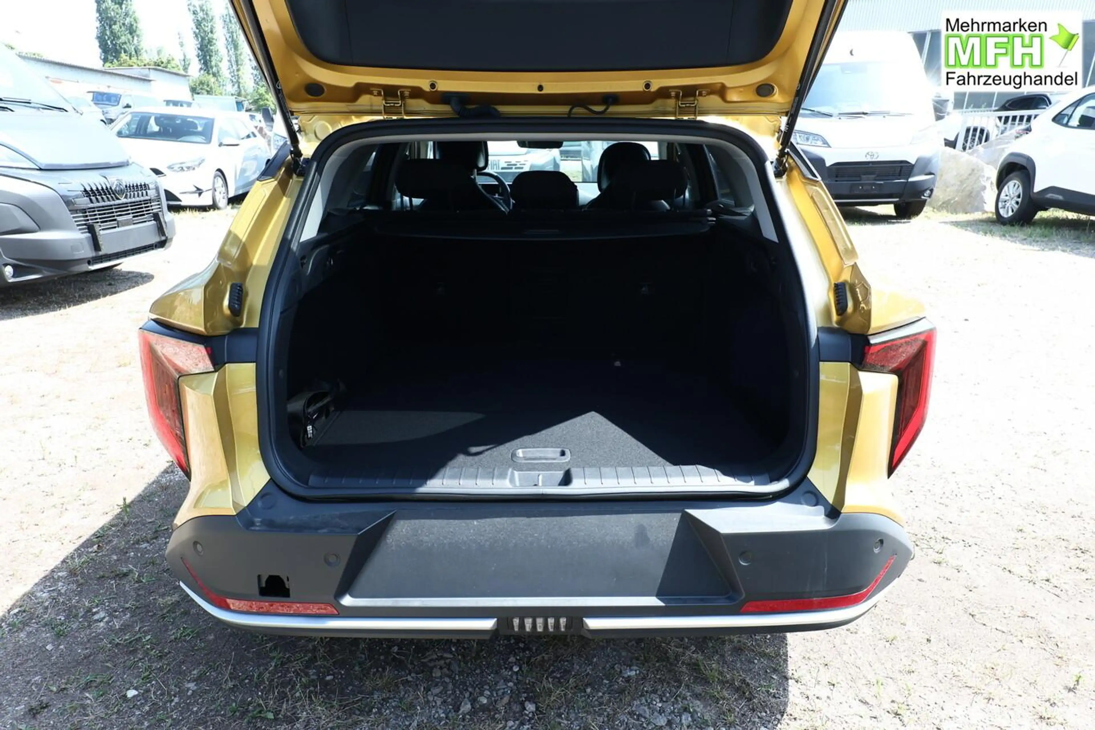 Kia K4 Sportswagon SW Vision MT ACC LED Nav SHZ PrivG ... — photo 10