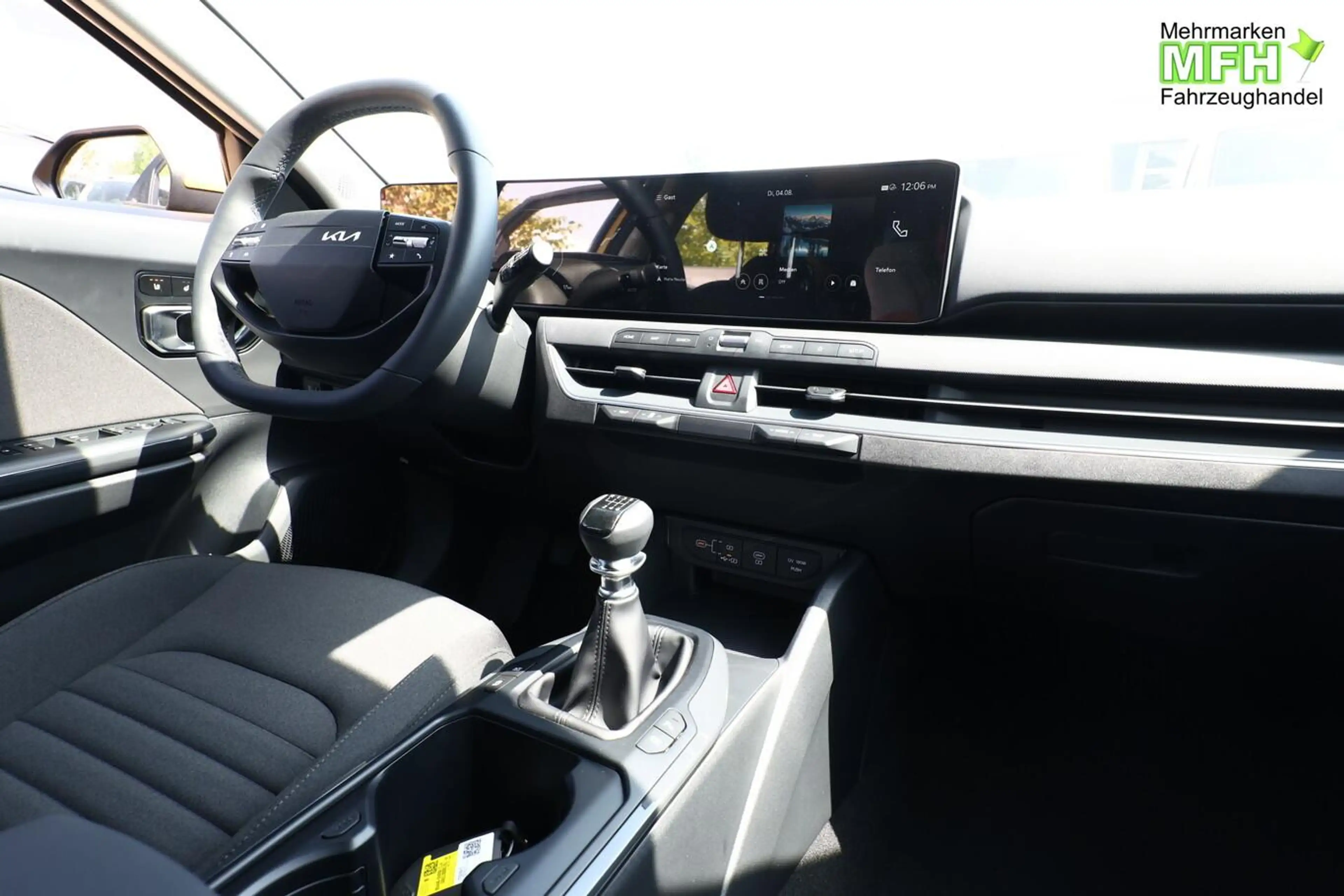Kia K4 Sportswagon SW Vision MT ACC LED Nav SHZ PrivG ... — photo 8