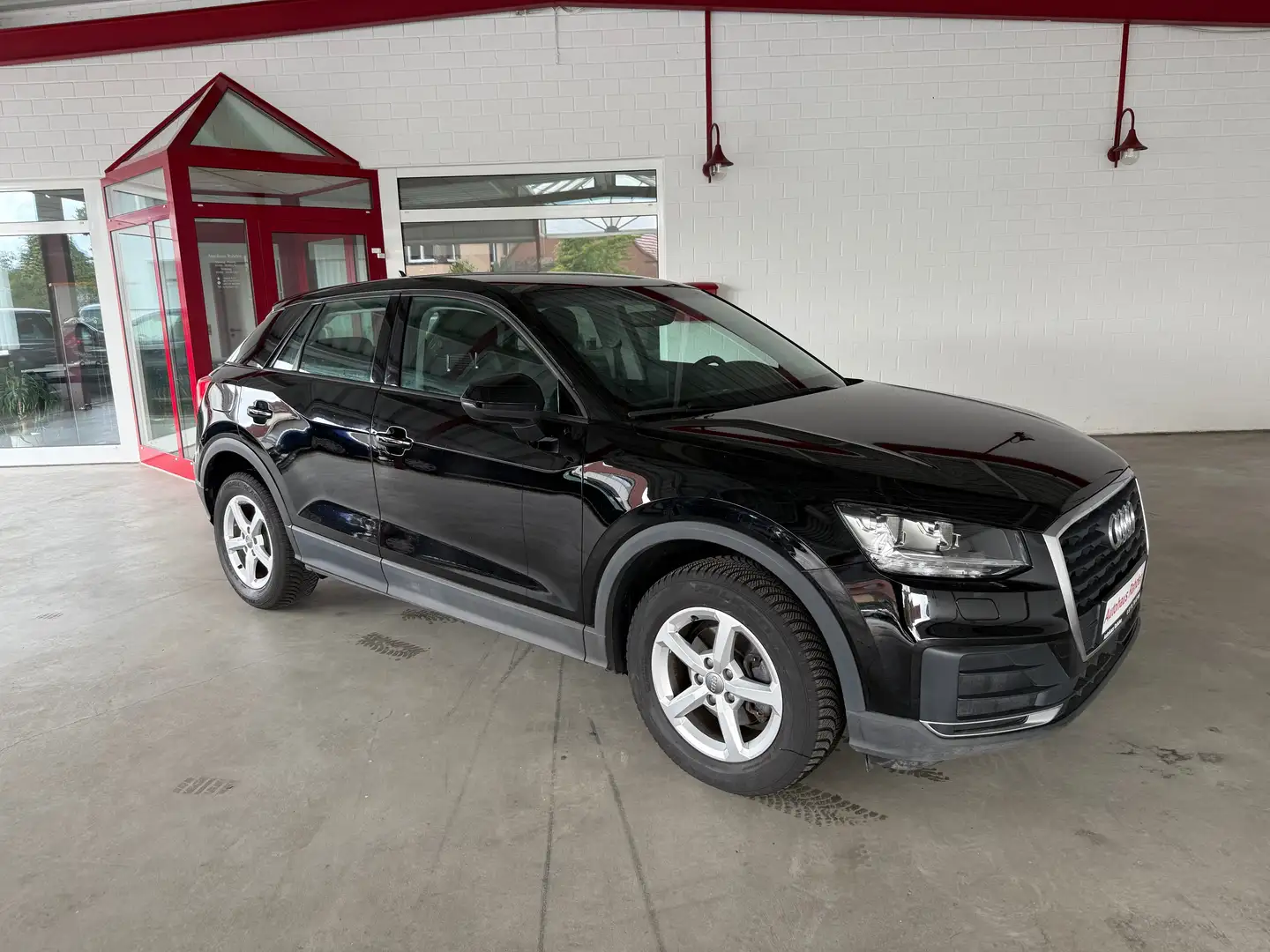 Audi Q2 30 TFSI Noir - 1