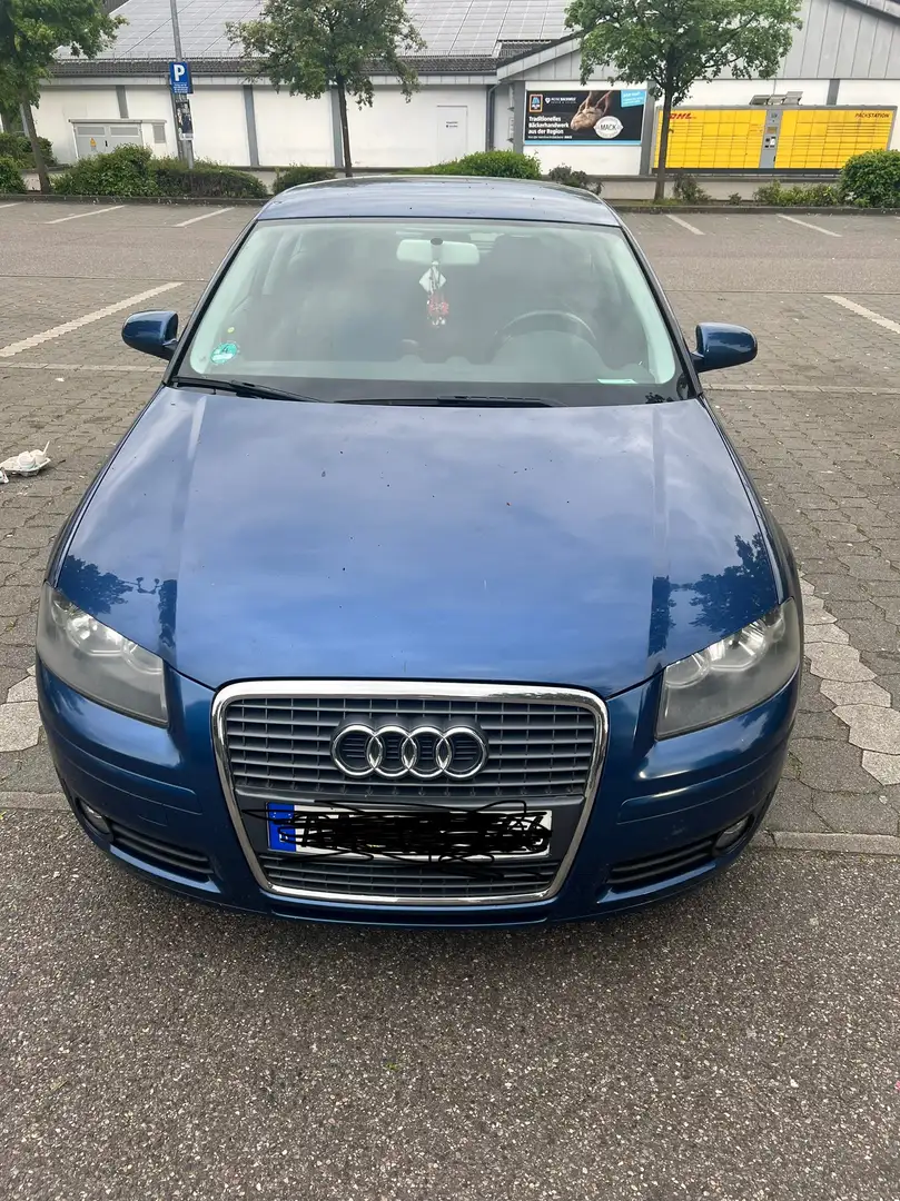 Audi A3 A3 1.6 Attraction Blau - 2