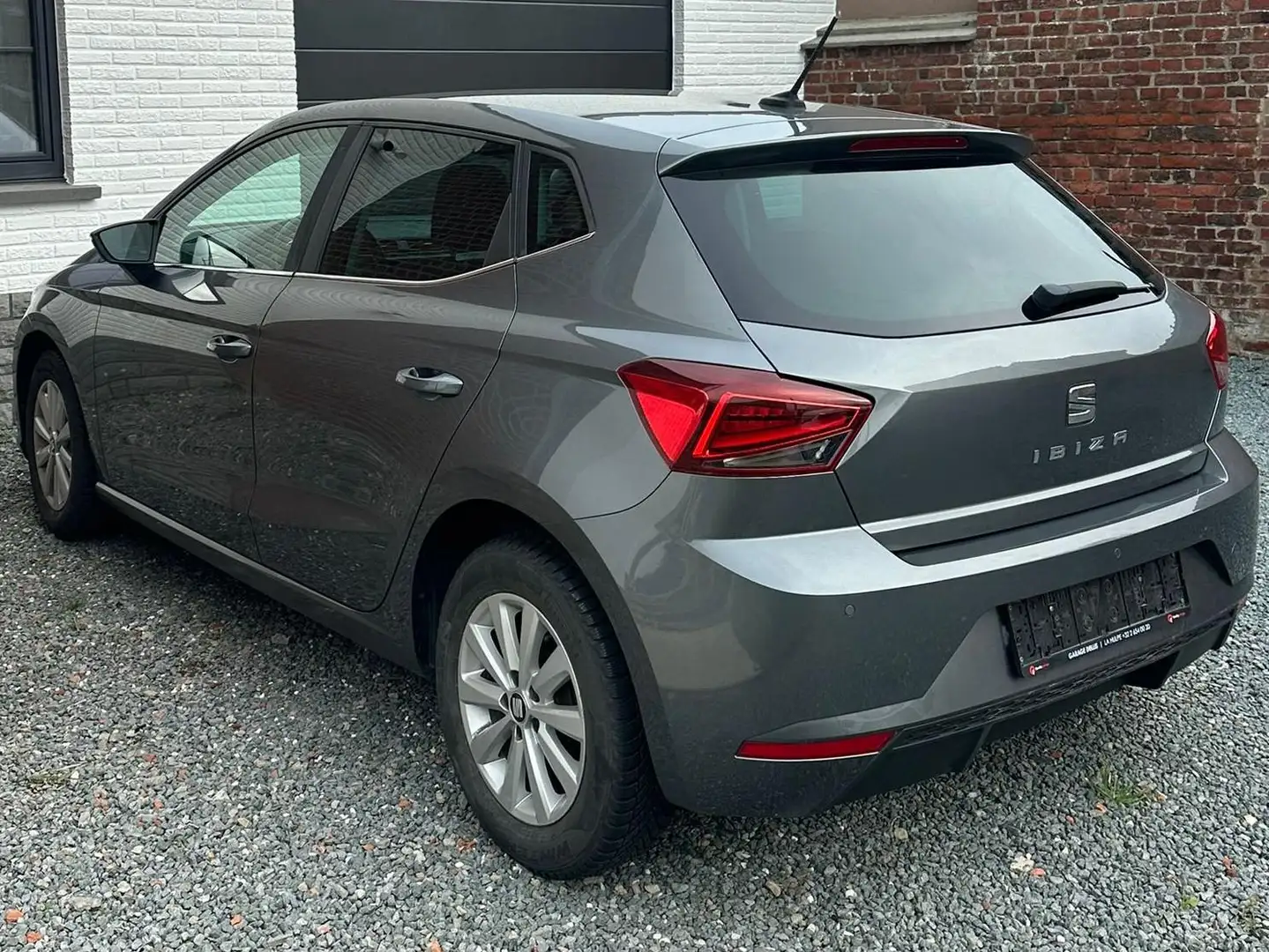 SEAT Ibiza Ibiza 1.0i MPI Move! Grijs - 2