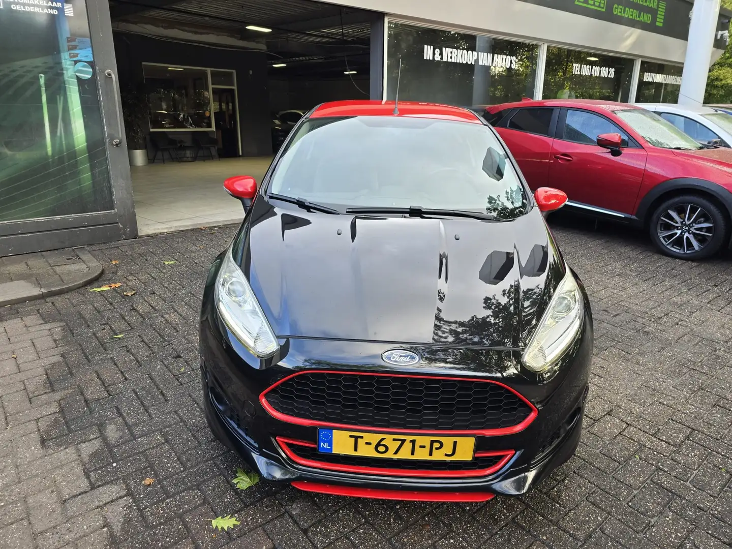 Ford Fiesta 1.0 EcoBoost Red/Black Edition | 12MND GARANTIE | Zwart - 2