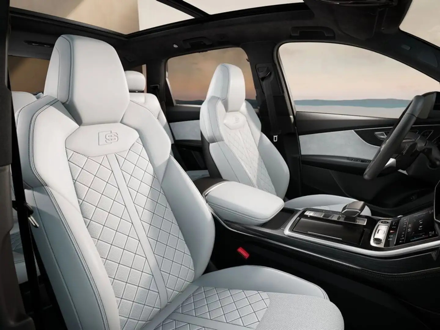 Audi Q7 S line 60 TFSIe Pano,AHK,Raute,HuD,Laser,360° Silber - 1