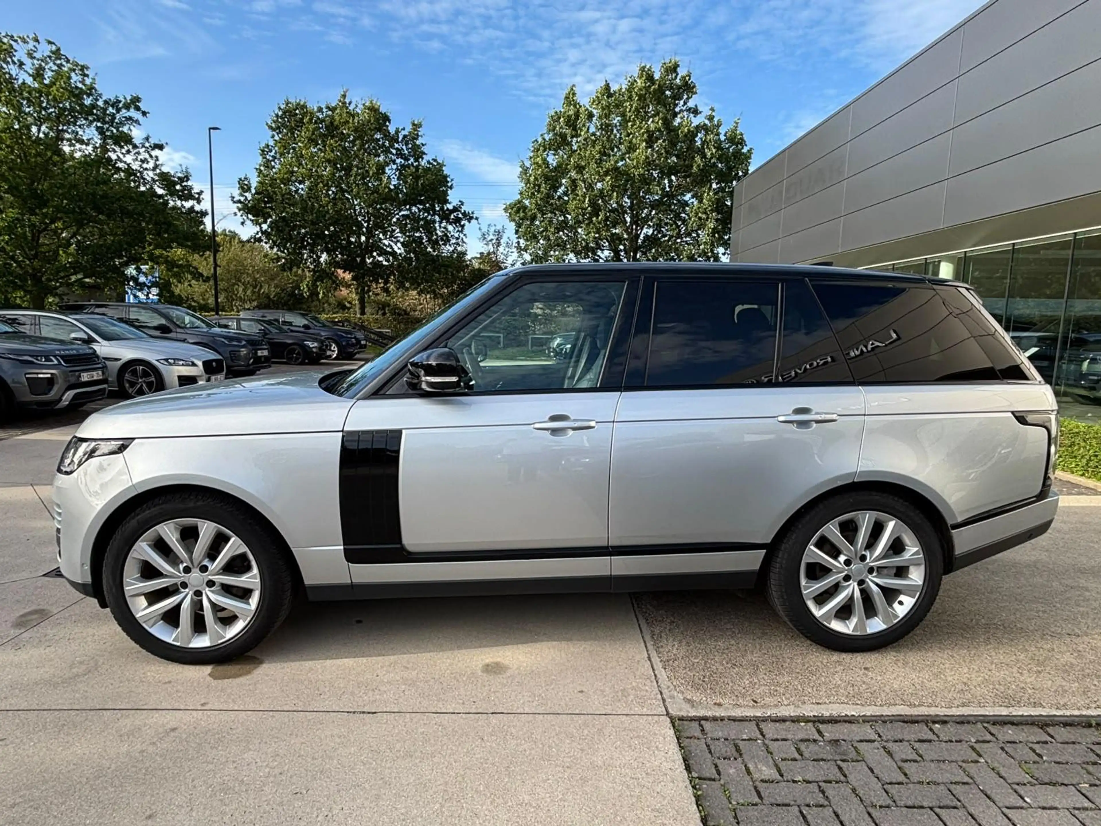 Land Rover Range Rover VOGUE — photo 14