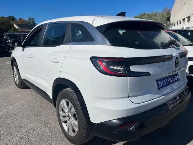 Renault Austral view 4