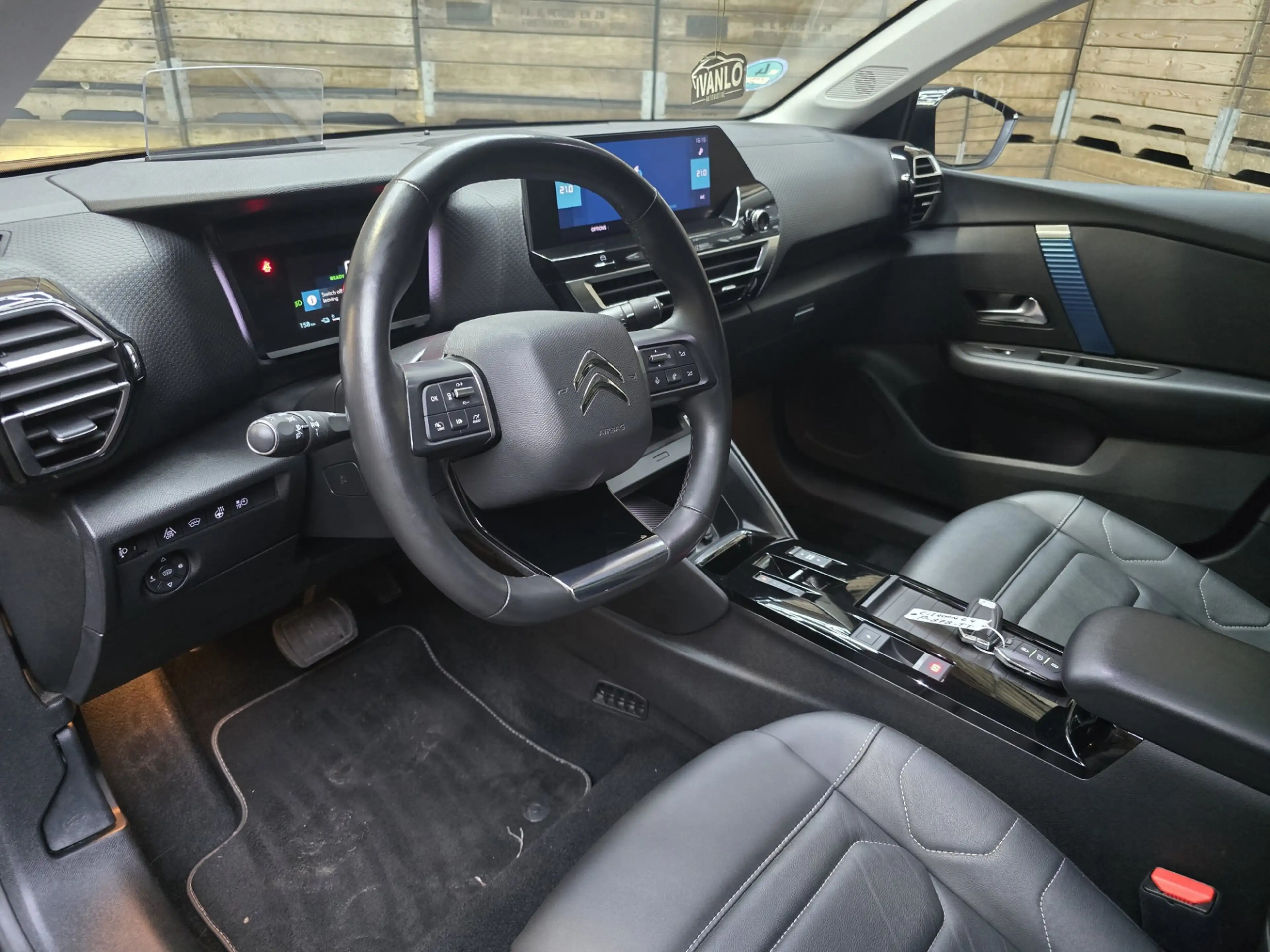 Citroen E-C4 Electric You 50 kWh Pano Leder Navi Camera LM SOH 90% 18"LM — photo 3