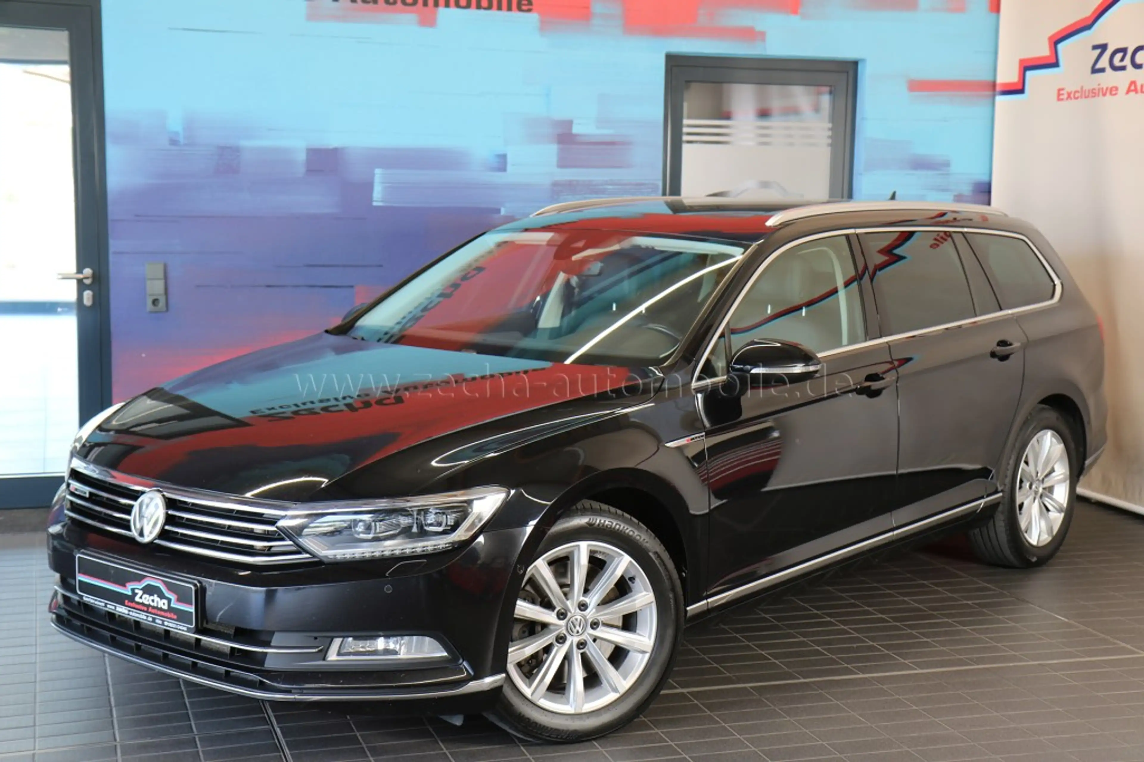 Volkswagen Passat 2.0TDI DSG 4Motion Highline AHK ACC Panod.