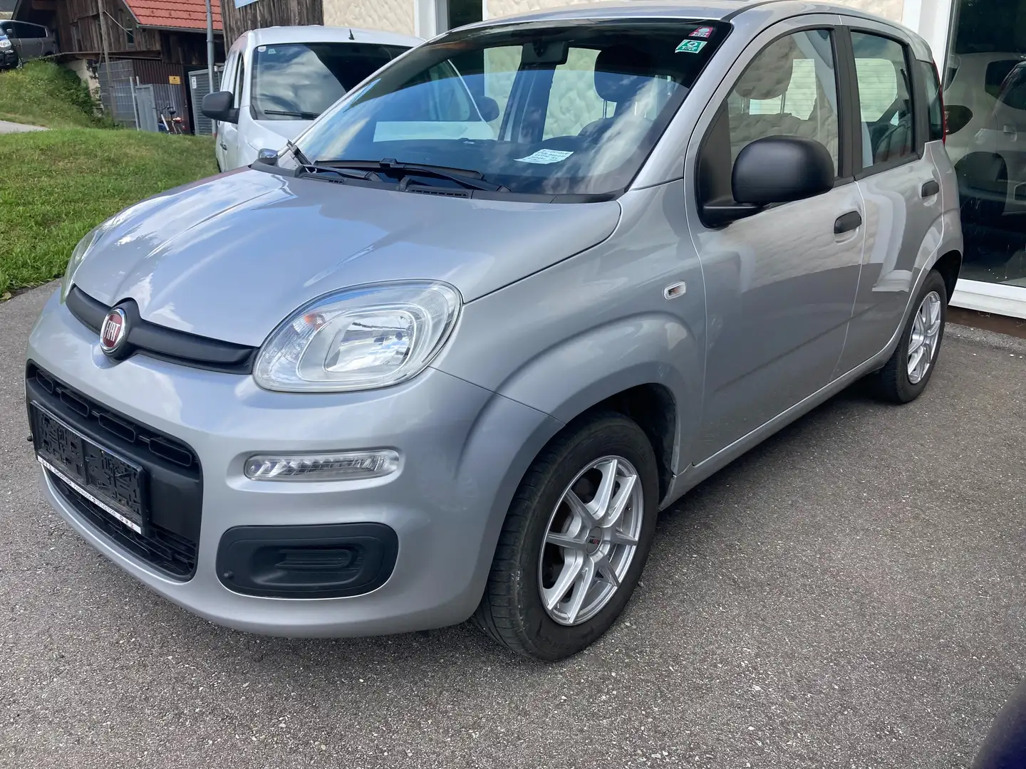 Fiat Panda Panda 1,2 69 Active 4x vorhanden Silber - 2