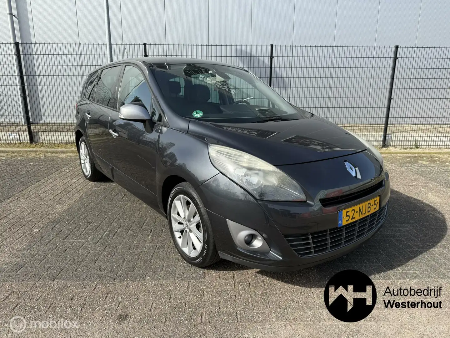 Renault Grand Scenic 1.4 TCe Celsium Airco Navi Trekhaak NWE APK Grijs - 1