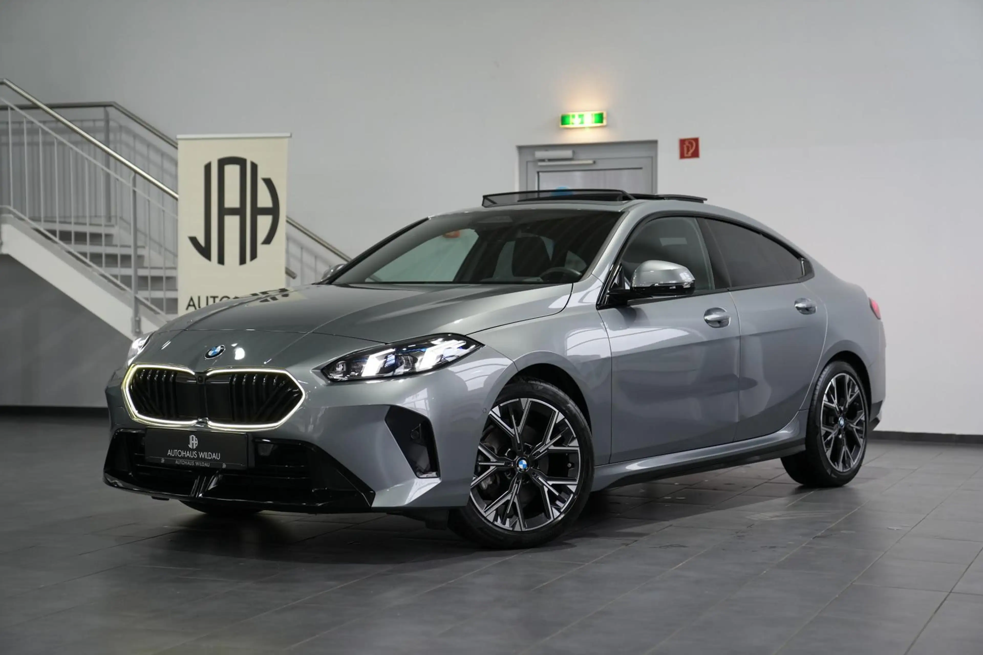 BMW 220 M Sport *AUT*PANO*H&K*HEAD-UP UVP: 56.320,02