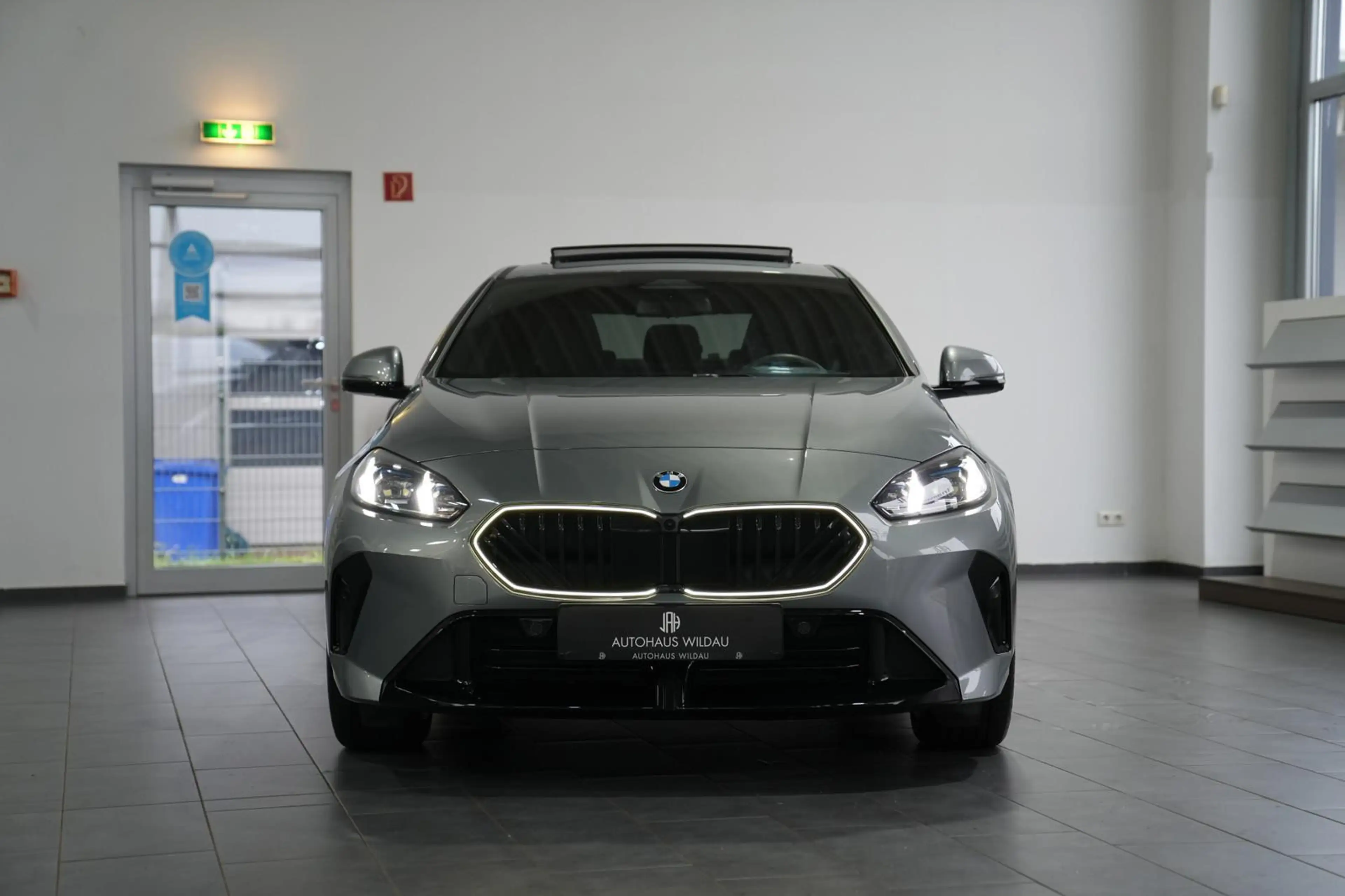 BMW 220 M Sport *AUT*PANO*H&K*HEAD-UP UVP: 56.320,02 — photo 4