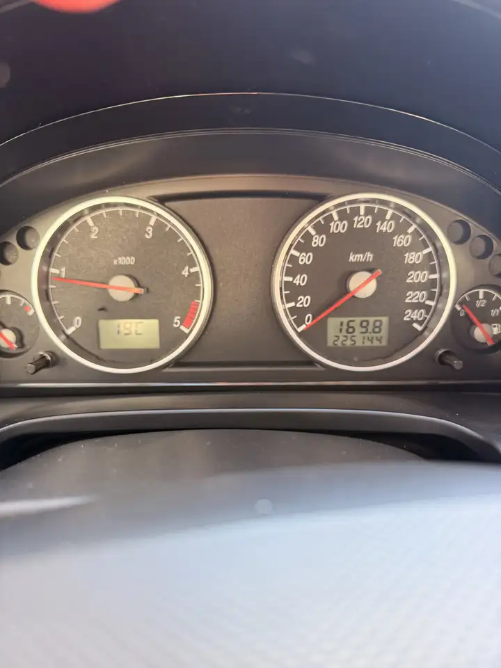 Ford Mondeo 2.0 TDDI Trend, foto 11