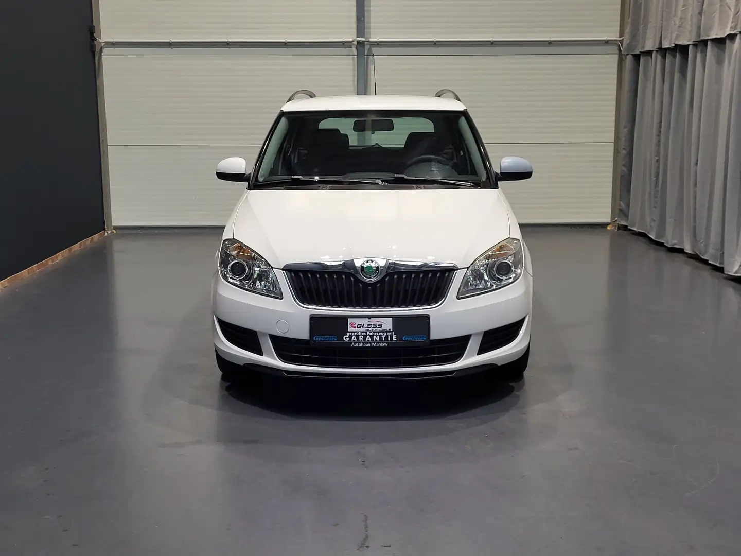 Skoda Fabia 1.2 TSi Ambiente Automatik *Klima| PDC* Weiß - 2