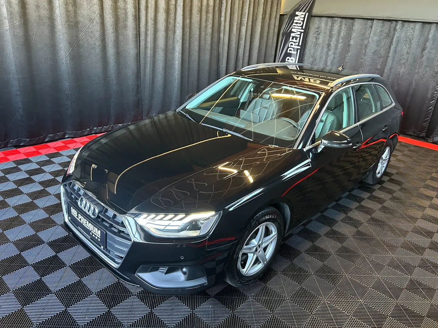Audi A4 30 TDI *LED*LEDER*NAVI*VIRTUAL* Noir - 2