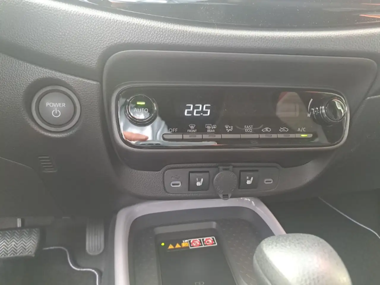 Toyota Aygo X Hybrid Teamplayer, Sitzheizung, Lederlenkrad, Rück 11