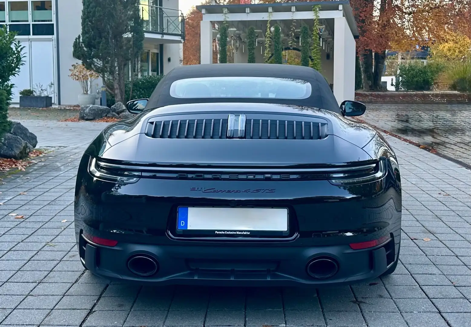 Porsche 992 Carrera 4 GTS Cabriolet * **BLACK BEAUTY*** Schwarz - 2