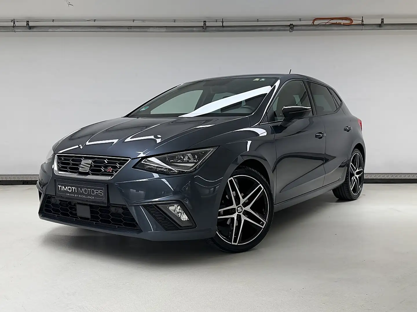 SEAT Ibiza FR 1.0 TSI – 70 kW FR | DAB | Sport-Komfortsitz... Grau - 1
