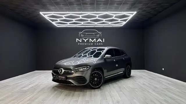 Mercedes-Benz SLR GLA 200