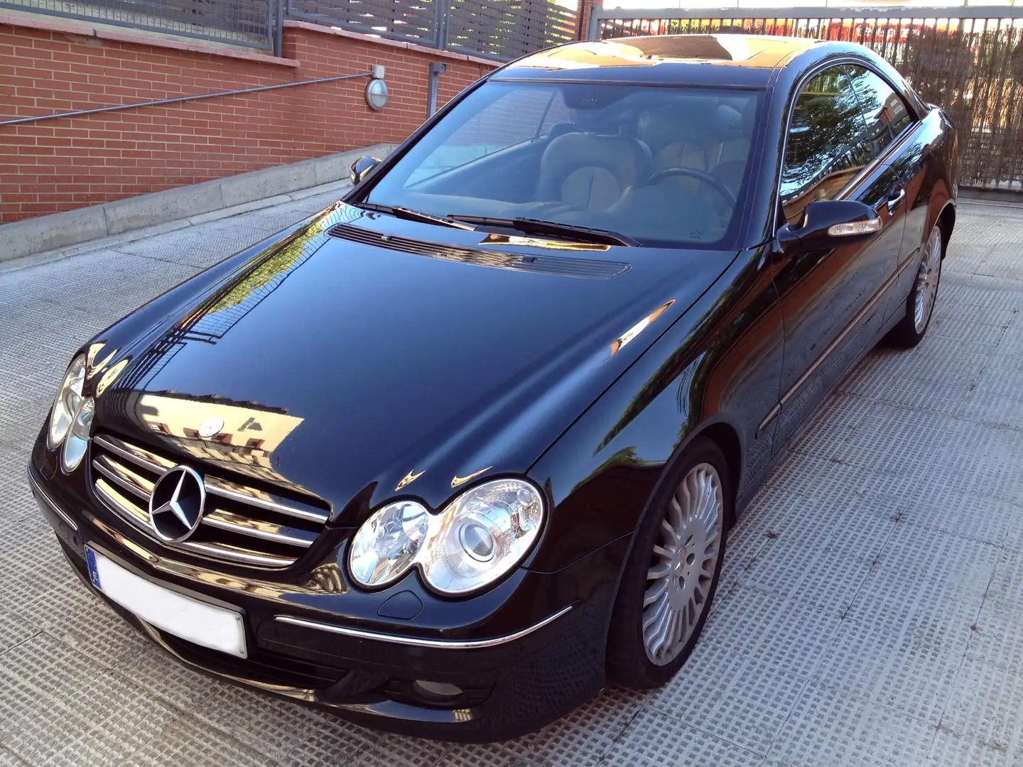 Mercedes-Benz CLK 350 CLK 350 Aut. Schwarz - 1