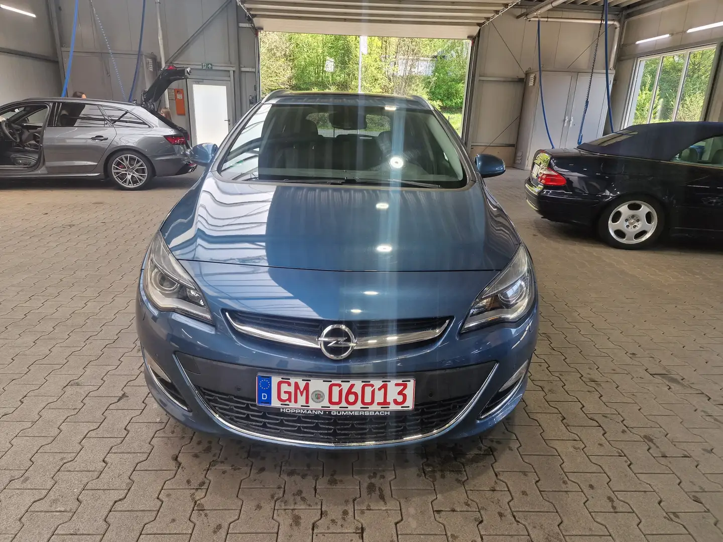 Opel Astra Astra Sports Tourer 1.6 Turbo Sports Tourer Modrá - 1
